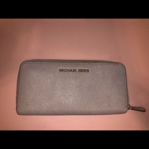 Gray Michael kors wallet